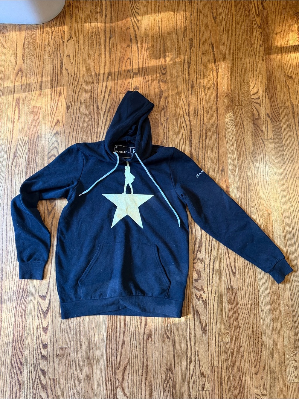Hamilton black Crewneck Hoodie with Light Star Graphic size small